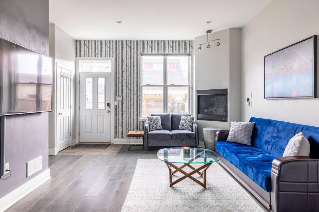 4 Bedroom 3 Bath Sleeps 10 Pet Friendly Private Backyard, 2 Car Garage, City Views, Close To All Stadiums And Casino Піттсбург Екстер'єр фото
