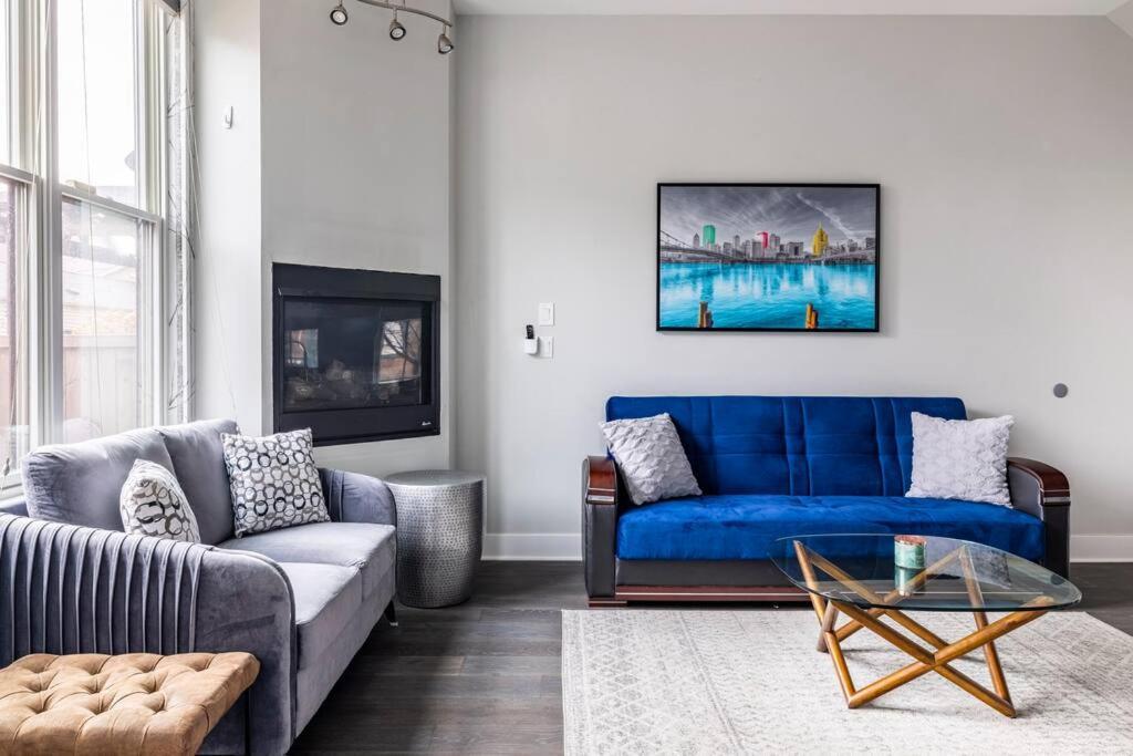 4 Bedroom 3 Bath Sleeps 10 Pet Friendly Private Backyard, 2 Car Garage, City Views, Close To All Stadiums And Casino Піттсбург Екстер'єр фото
