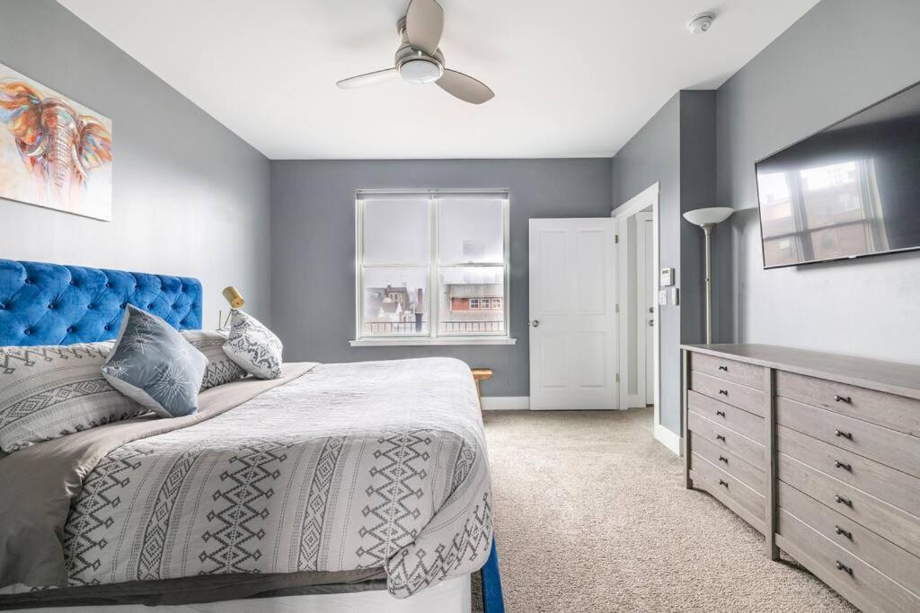 4 Bedroom 3 Bath Sleeps 10 Pet Friendly Private Backyard, 2 Car Garage, City Views, Close To All Stadiums And Casino Піттсбург Екстер'єр фото