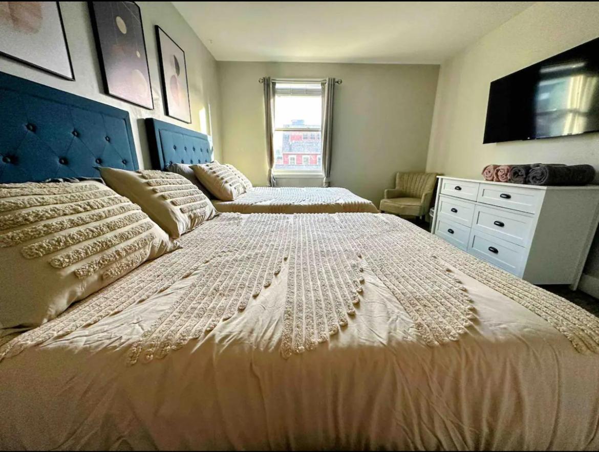 4 Bedroom 3 Bath Sleeps 10 Pet Friendly Private Backyard, 2 Car Garage, City Views, Close To All Stadiums And Casino Піттсбург Екстер'єр фото